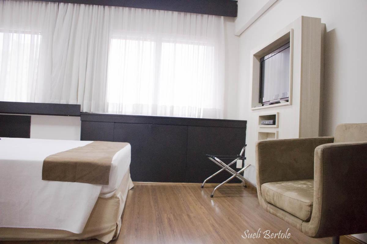 Lindo Flat Em Hotel 4 Estrelas Na Bela Vista เซาเปาโล ภายนอก รูปภาพ