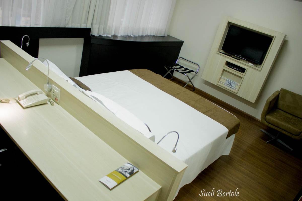 Lindo Flat Em Hotel 4 Estrelas Na Bela Vista เซาเปาโล ภายนอก รูปภาพ